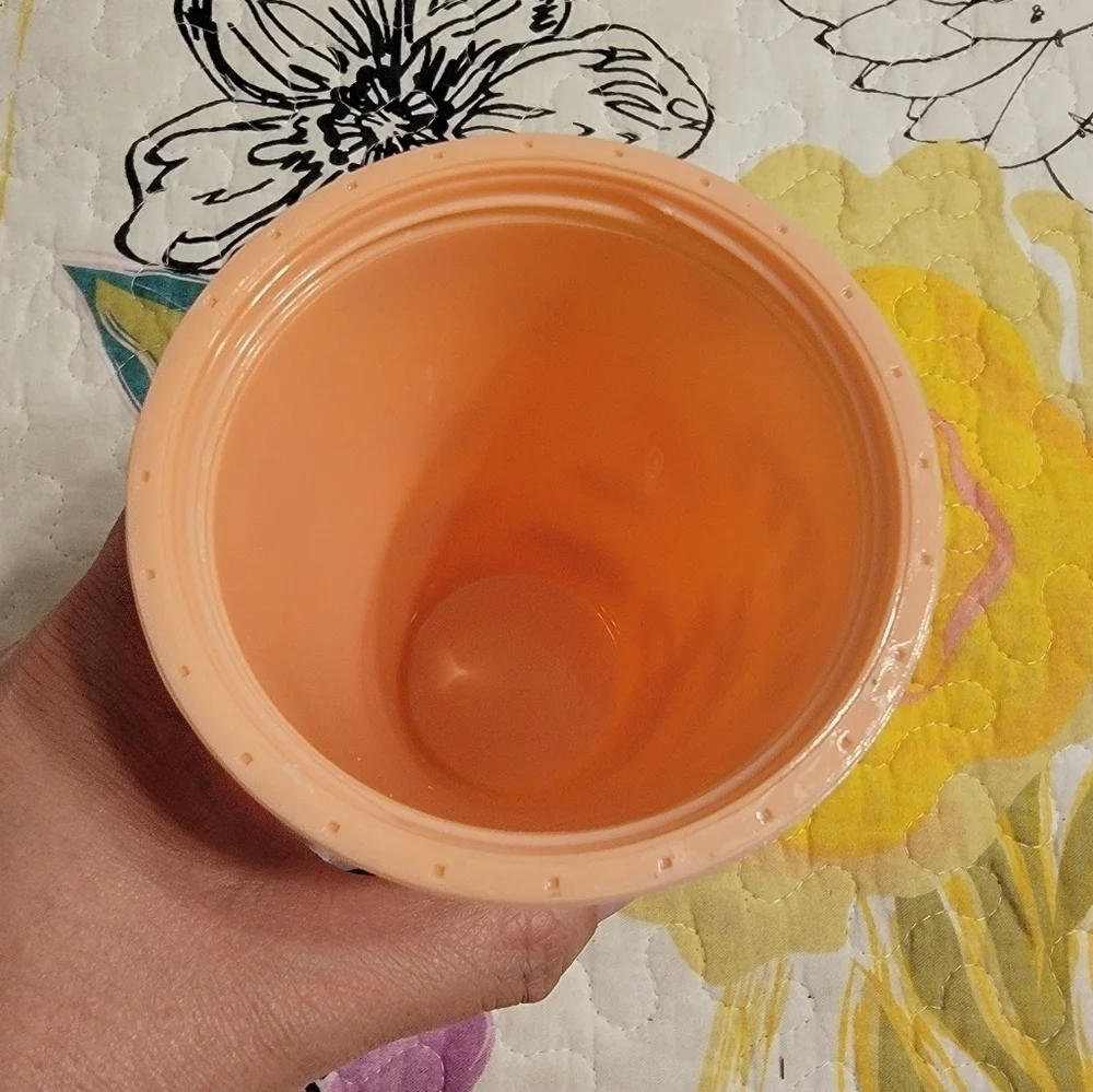 NWT Hello Kitty 17 oz Tumbler Cup by Zak